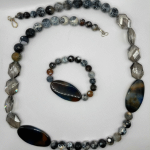 Elegant Crackle Agate & Smoky Quartz Bead Jewelry Set – Necklace & Bracelet with Polished Agate Focal Stones (A403)